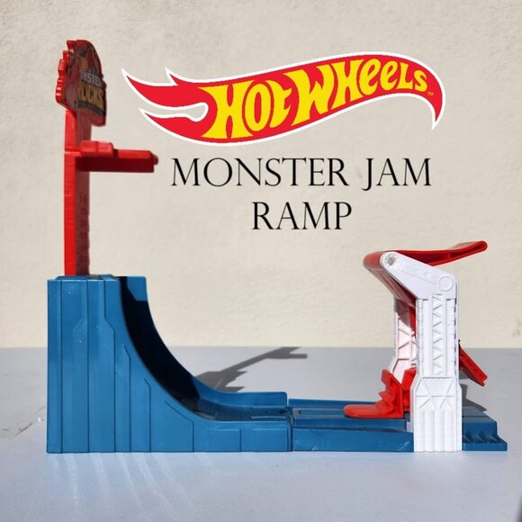 HOT WHEELS MONSTER JAM BIG AIR BREAKOUT SET Ramp for Monster Trucks 2018 Mattel - Picture 1 of 11